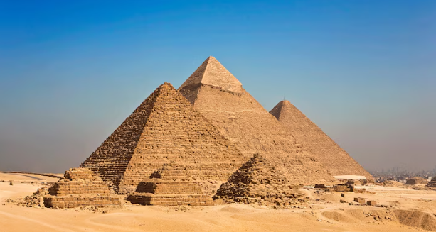 Image of pyramids at Giza, Egypt